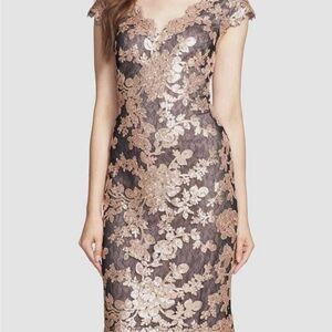 Tadashi Shoji lace Paillette Cocktail Dress. Size 2